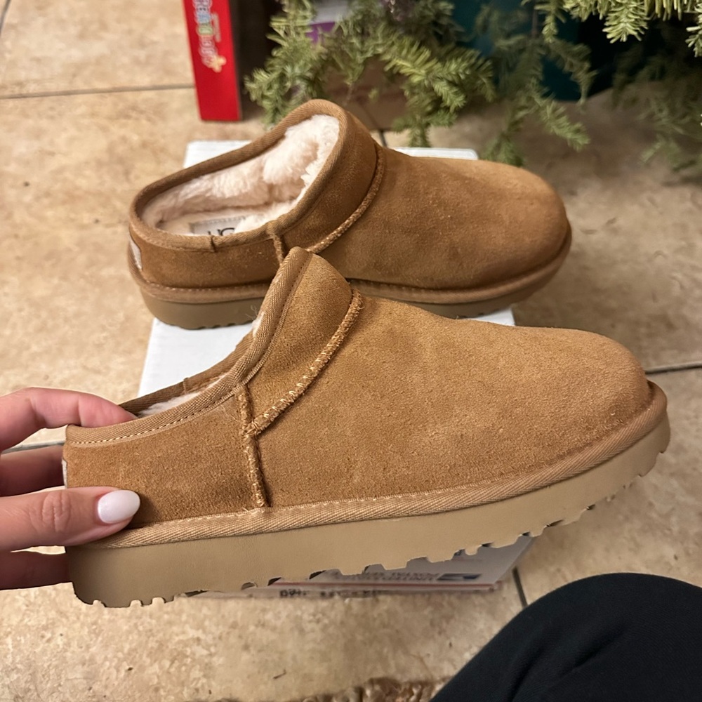UGG Classic Slippers